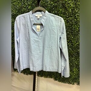 (B59)NWT Ann Taylor | Chambray v neck